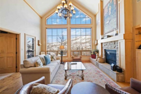 Oxford Court 403 by East West Hospitality Beaver Creek
